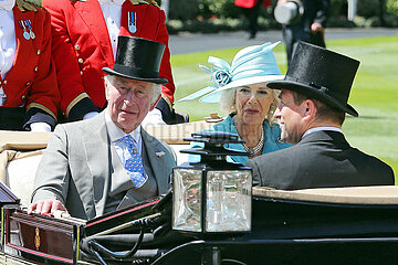 Ascot  Grossbritannien  HRH Prince Charles und seine Frau HRH Camilla Mountbatten Windsor  Duchess of Cornwall