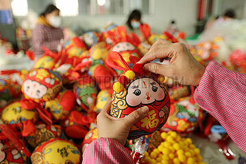 #China-New Year Working (CN)