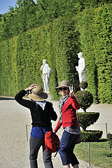 France  Yvelines (78) Domaine de Versailles  Chinese tourists in the gardens