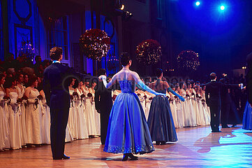Austria. Vienna. The balls season. Couples dancing the waltz at the ball of the Cafetiers (Kaffesiederball) .