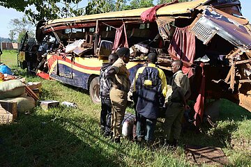 Uganda-Highway-Bus-Unfall