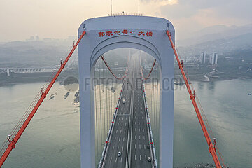China-Chongqing-Guojiatuo Yangtse River Bridge-Open zum Verkehr (CN)