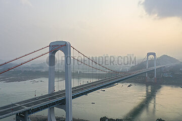 China-Chongqing-Guojiatuo Yangtse River Bridge-Open zum Verkehr (CN)