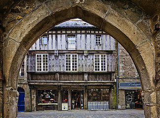 France. Brittany. Cotes-d'Armor (22) Dinan. Wooden and half-timbered house in the rue de l'Horloge