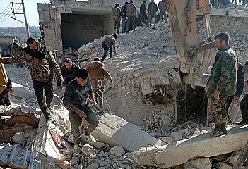 Syrien-Aaleppo-kollapiertes Gebäude