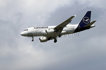 Hannover  Deutschland  Airbus A319 der Lufthansa