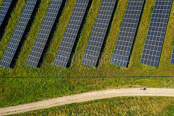 Solarpark Deusenberg  Dortmund  Ruhrgebiet  Nordrhein-Westfalen  Deutschland  Europa