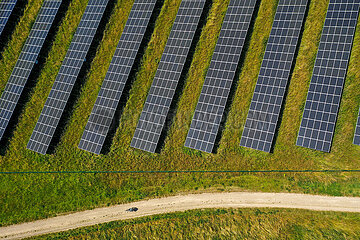 Solarpark Deusenberg  Dortmund  Ruhrgebiet  Nordrhein-Westfalen  Deutschland  Europa