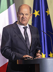 Olaf Scholz
Republik.
Giorgia Meloni  Ministerpräsidentin der Italienischen
Republik.