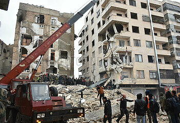 SYRIA-HAMA-EARTHQUAKE-RESCUE