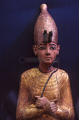 EGYPTE  LE CAIRE  MUSEE DU CAIRE  TRESOR DE TOUTAN KHAMON  STATUETTE REPRESENTANT LE ROI