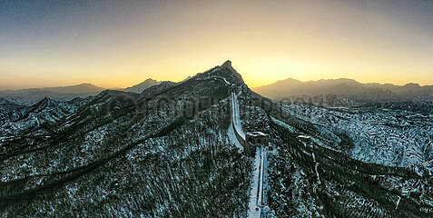 China-Beijing-Ur-Wall-Snow-Landschaft (CN)