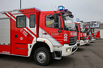 Feuerwehruebung  Duisburg  Nordrhein-Westfalen  Deutschland
