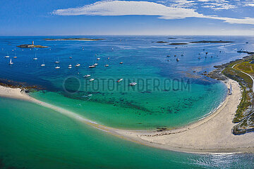 France. Brittany. Finistere (29) Glenan archipelago. Aerial view of the island of Guiriden. Off Fouesnant  this archipelago (7 islets) resembles the paradisiacal landscapes of tropical countries: a string of islands  bathed in green lagoon water  transparent and lined with white sand beaches. Les Glenan  a Natura 2000 class site  a natural sanctuary converted into a veritable laboratory for sustainable tourism and a paradise for birds.