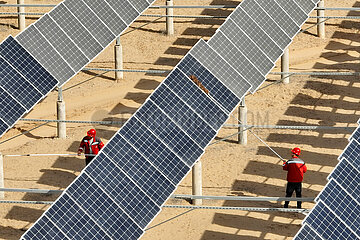 China-Ningxia-Yinchuan-Photovoltaic Panel (CN)