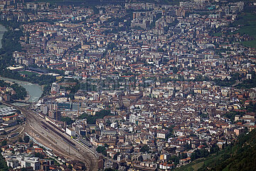 Bozen  Italien  Luftbildaufnahme der Stadt