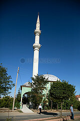 Tuerkei  Bogazkoey Sariyahsi - Moschee in einem Dorf in Anatolien