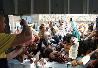 Jemen-sanaa-Ramadan-Charity-Food