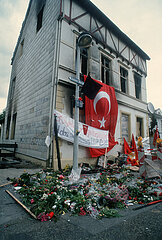 Deutschland  Solingen - Rassistischer Brandanschlag auf das Haus der tuerkischstaemmigen Familie Genc mit 5 Opfern (29.5.1993): Die Ruine in der Unteren Wernerstrasse