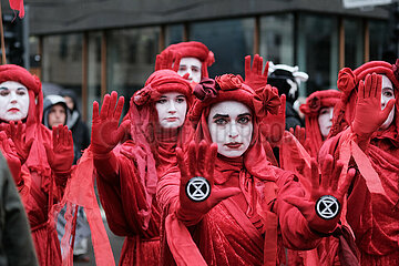 Red Rebels demonstrieren gegen Biodiversitätsnotstand