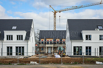 Wohnungsbau im Neubauviertel  Duisburg  Nordrhein-Westfalen  Deutschland