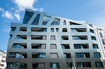 Berlin  Deutschland  Futuristisches Wohnhaus Sapphire des US-Architekten Daniel Libeskind im Bezirk Mitte