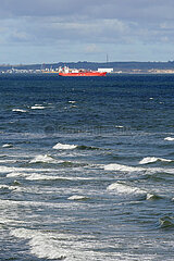 Sellin  Deutschland  LNG-Tankschiff auf der Ostsee