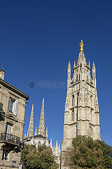 FRANCE. GIRONDE (33). BORDEAUX. THE PEY-BERLAND TOWER (15TH CENTURY)  NEAR THE SAINT-ANDRE CATHEDRAL