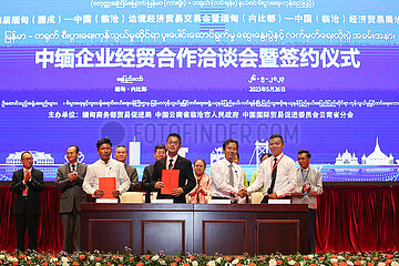 Myanmar-Nay Pyi Taw-China-Business Forum