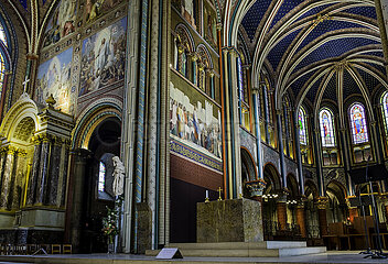 FRANCE. PARIS (6TH DISTRICT). SAINT-GERMAIN-DES-PRES CHURCH. AFTER TWO YEARS OF WORK  THE RESTORED PAINTINGS AND FRESCOES IN THE NAVE. THE CHOIR AND THE TRANSEPT CROSSING