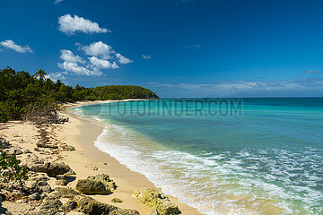 FRANCE  WEST INDIES  GUADELOUPE  MARIE-GALANTE ISLAND  OLD FORT BEACH