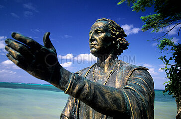 CUBA  HOLGUIN'S REGION  CHRISTOPHER COLUMBUS STATUE ON GUARDALAVACA'S BEACH
