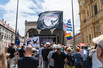 Auge-Trumpt Demo gegen Populismus in München