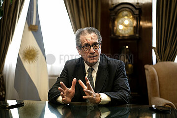 Argentinien-Buenos Aires-Central Bank-Interview