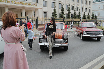 Russland-Moskau-Parade von Retro-Fahrzeugen