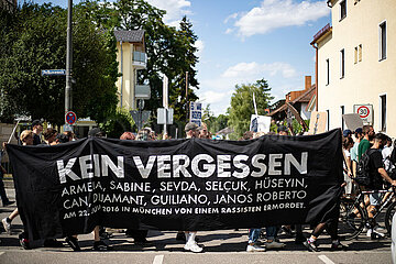 Gedenkdemonstration für die Opfer des rassistischen Terroranschlags am OEZ