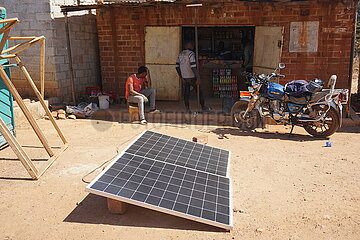 Sambia-Lusaka-Lural Communities-Sol-Energie