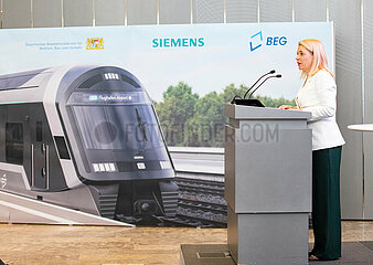 Vorstellung der neuen Züge für die S-Bahn München