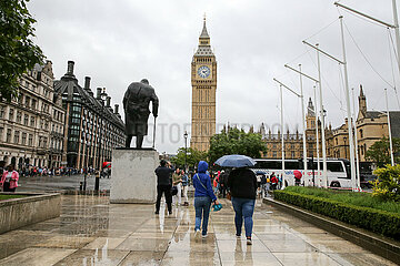 Großbritannien-London-Rain