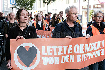 Letzte Generation veranstaltet Protestmarsch in Berlin