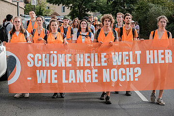 Start der Bayernphase: Letzte Generation Protestmarsch in Würzburg
