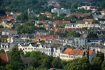 Deutschland  Bremerhaven - Blick auf Wohnbezirk mit Altbauten