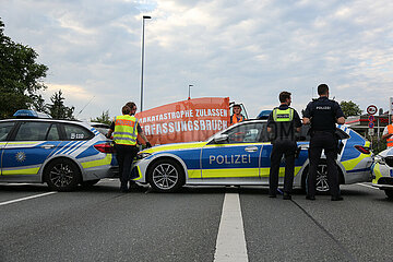 Polizei räumt Protestmarsch der Letzten Generation in Würzburg