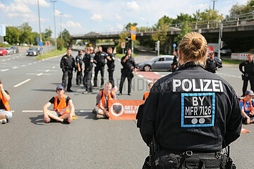 Trotz Allgemeinverfügung: Letzte Generation blockiert erneut in Nürnberg