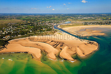 FRANCE. NORMANDY  MANCHE (50) AERIAL VIEW OF BARNEVILLE-CARTERET  LOCATED ON THE COTE DES ISLES
