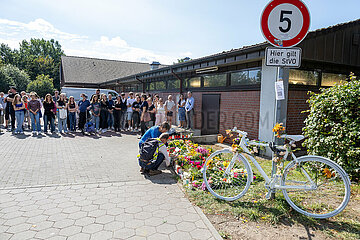 Mahnwache für getöteten 15-jährigen Radfahrer in Hamburg