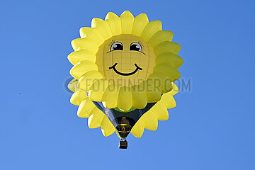 Deutschland-Warstein-heißer Luftballon