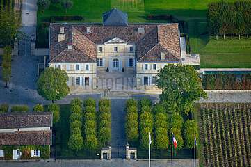 FRANCE. GIRONDE (33) MEDOC REGION. ARSAC. AERIAL VIEW OF CHATEAU DU TERTRE  GRAND CRU MARGAUX CLASSIFIED IN 1855