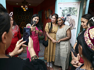 CHINA-XINJIANG-KASHGAR-TRANSNATIONAL MARRIAGE-TANZANIA-CAFE (CN)