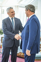 Begrüßung des österreichischen Bundeskanzlers Karl Nehammer durch Ministerpräsident Markus Söder